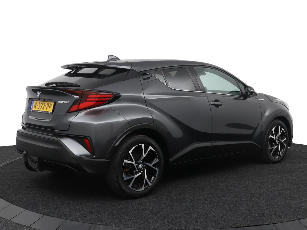 Toyota C-HR 1.8 Hybrid Style | Stoelverwarming | Trekhaak | Keyless | Parkeersensoren |