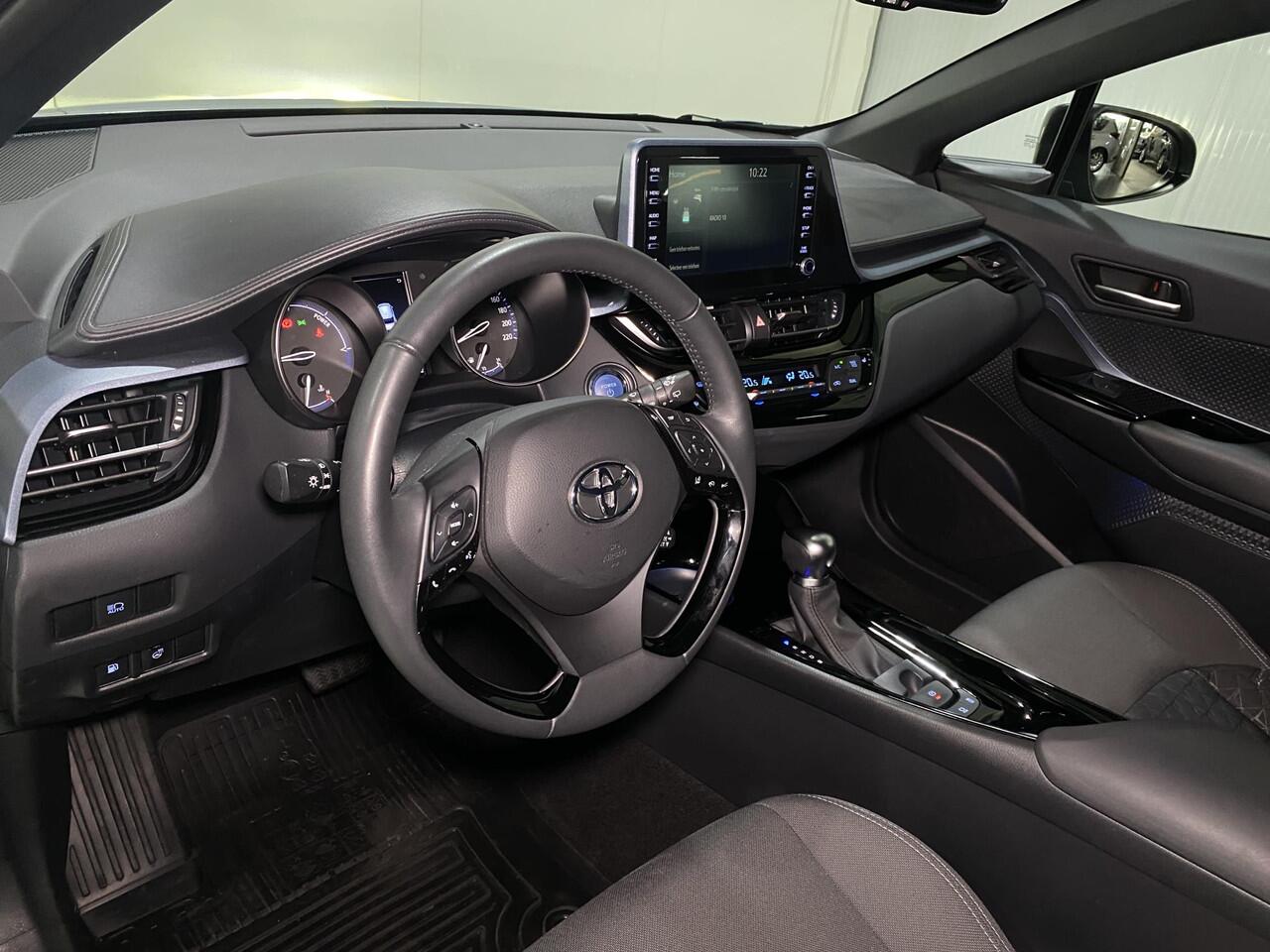 Toyota C-HR 1.8 Hybrid Dynamic Bi-Tone | Toyota garantie tot 2031! | Dealer onderhouden |