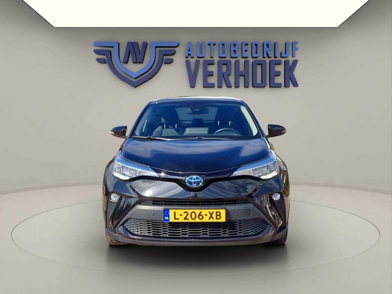 Toyota C-HR 1.8 Hybrid Dynamic Trekhaak - NL Auto - Carplay