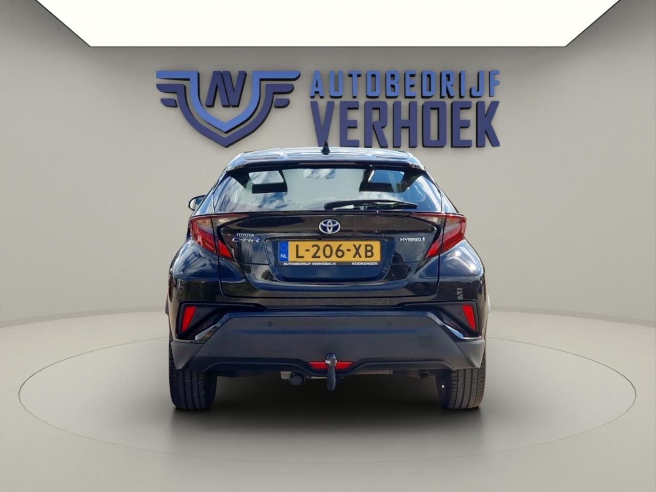 Toyota C-HR 1.8 Hybrid Dynamic Trekhaak - NL Auto - Carplay