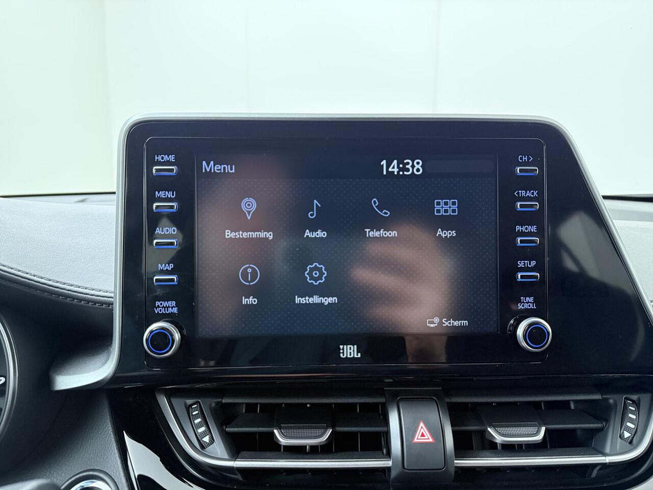 Toyota C-HR 2.0 Hybrid GR-Sport | 152 PK | Automaat | 19" LM velgen | GR Sport | LED verlichting | JBL premium audio | Voorstoelen verwarmd |