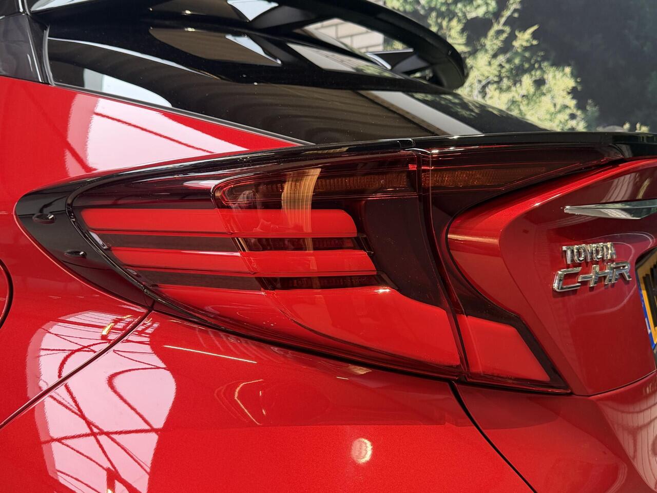 Toyota C-HR 2.0 Hybrid Style Luxury