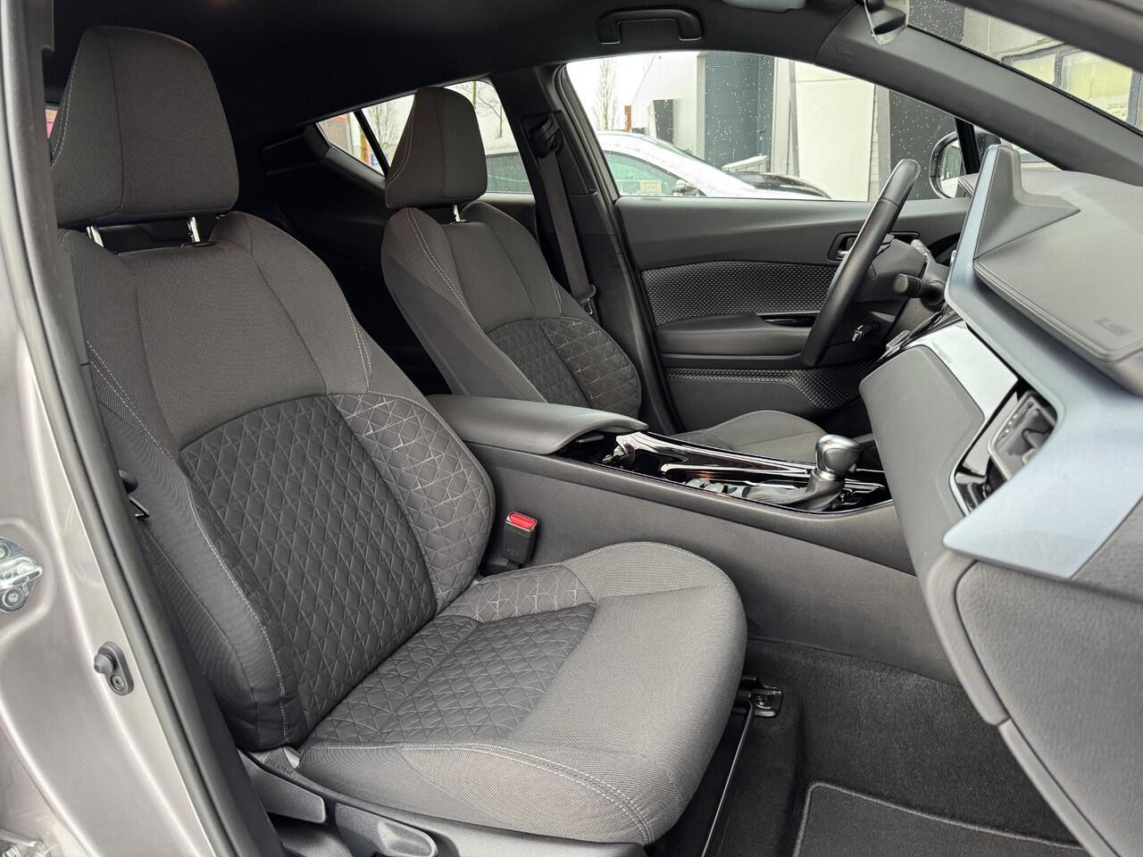 Toyota C-HR 1.8 Hybrid Business Plus