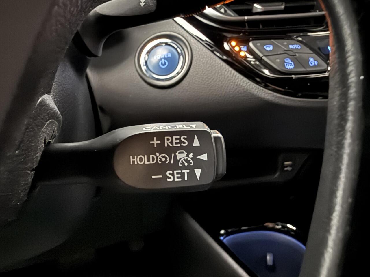 Toyota C-HR 1.8 Hybrid Business Plus