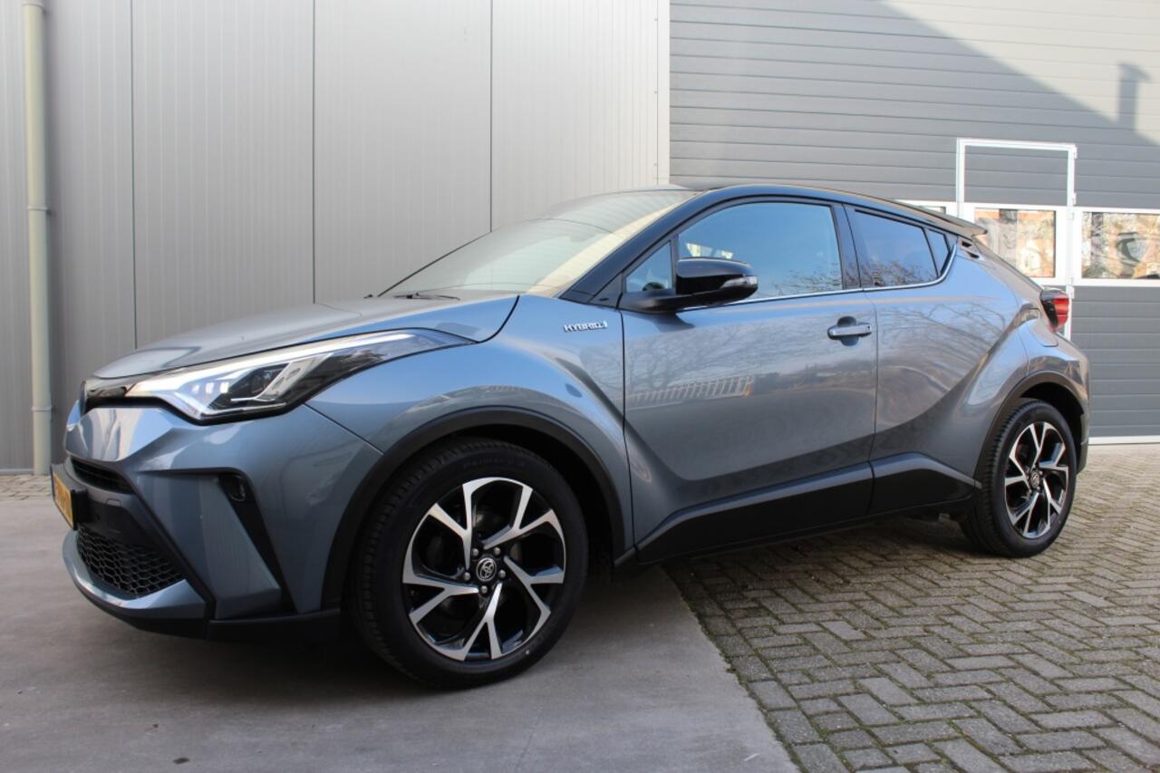 Toyota C-HR 2.0 First Edition PDC / BSM / Stoelverwarming / Navigatie