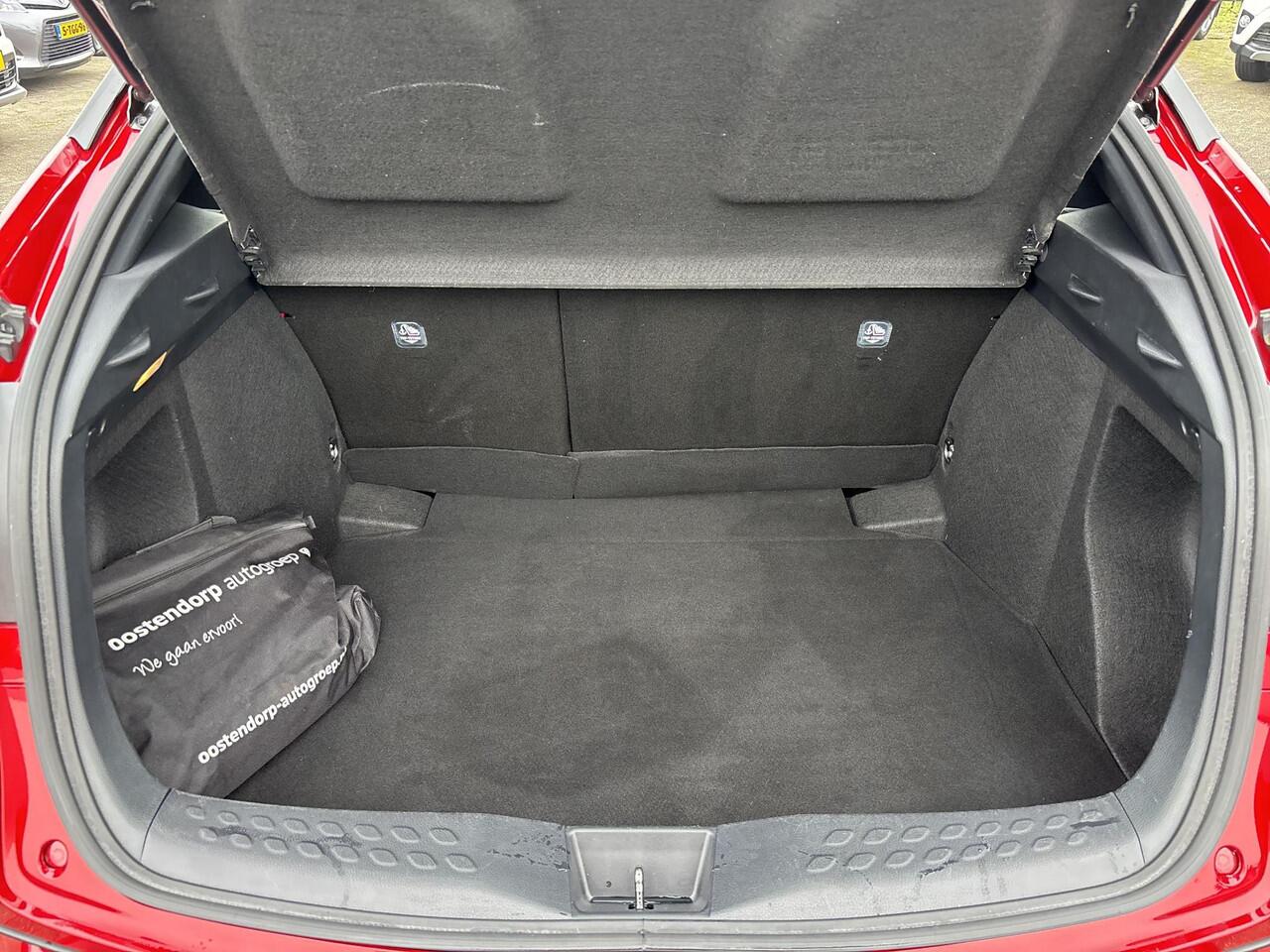 Toyota C-HR 1.8 Hybrid Dynamic | Navigatie | Apple CarPlay/Android auto | Achteruitrijcamera | Trekhaak