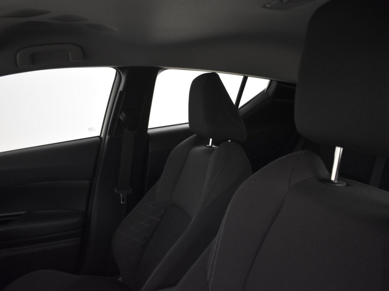 Toyota C-HR 1.8 Hybrid Dynamic | Parkeersensoren V+A | Navigatie