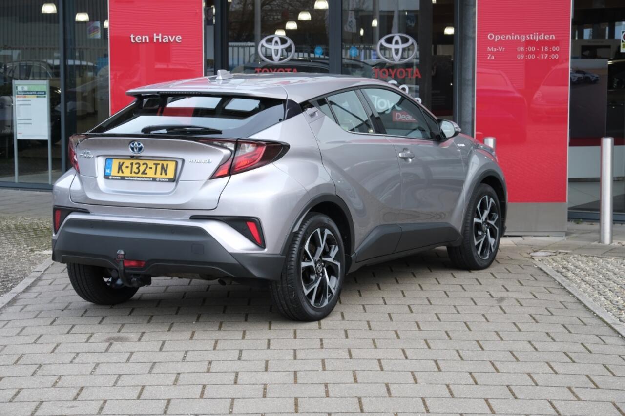 Toyota C-HR 1.8 Hybrid Dynamic Automaat | Parkeersensoren voor en achter | A