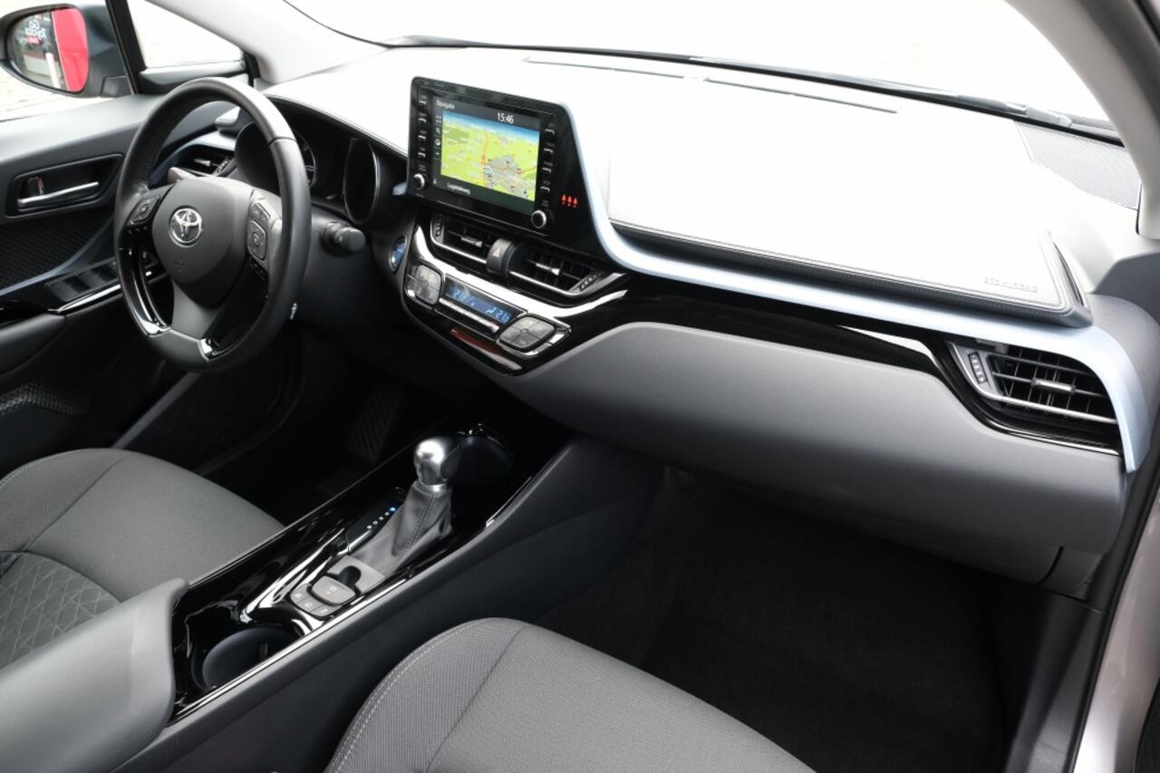 Toyota C-HR 1.8 Hybrid Dynamic Automaat | Parkeersensoren voor en achter | A