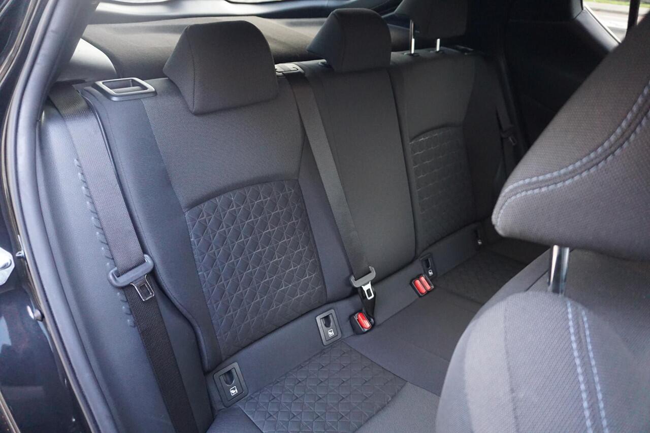 Toyota C-HR 2.0 Hybrid Team Dynamic | ACC | Stuurverwarming