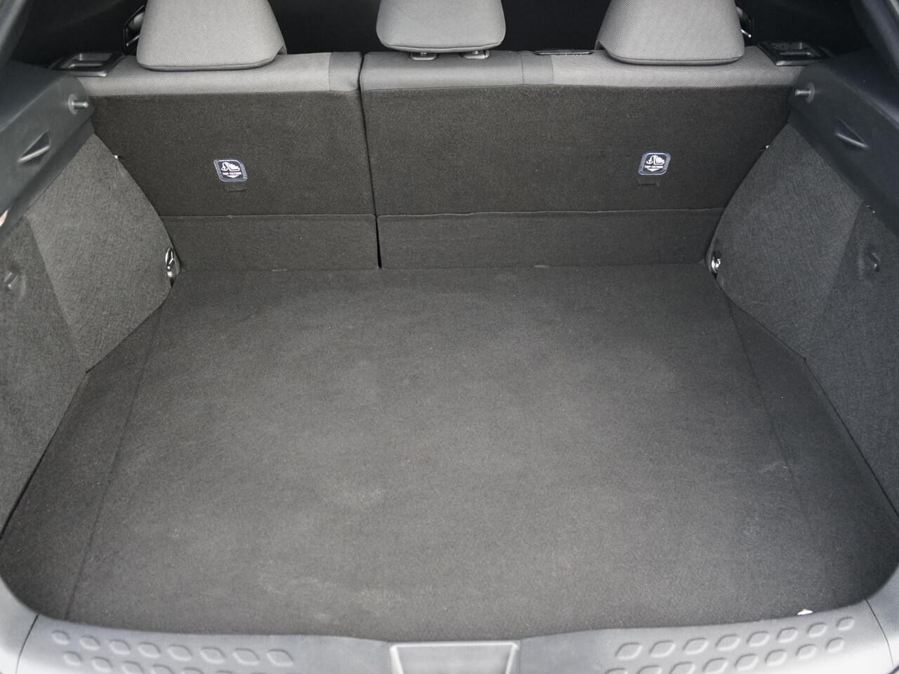 Toyota C-HR 2.0 Hybrid Dynamic 1e eig / Dealeronderhouden / Two tone / LED pakket / Stoelverw / Navi / Carplay /