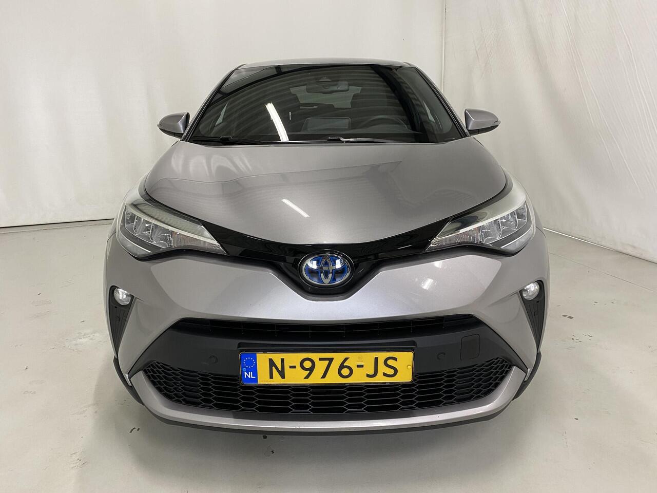 Toyota C-HR 2.0 Hybrid Style JBL-sound Camera 18 inch Kelly's go