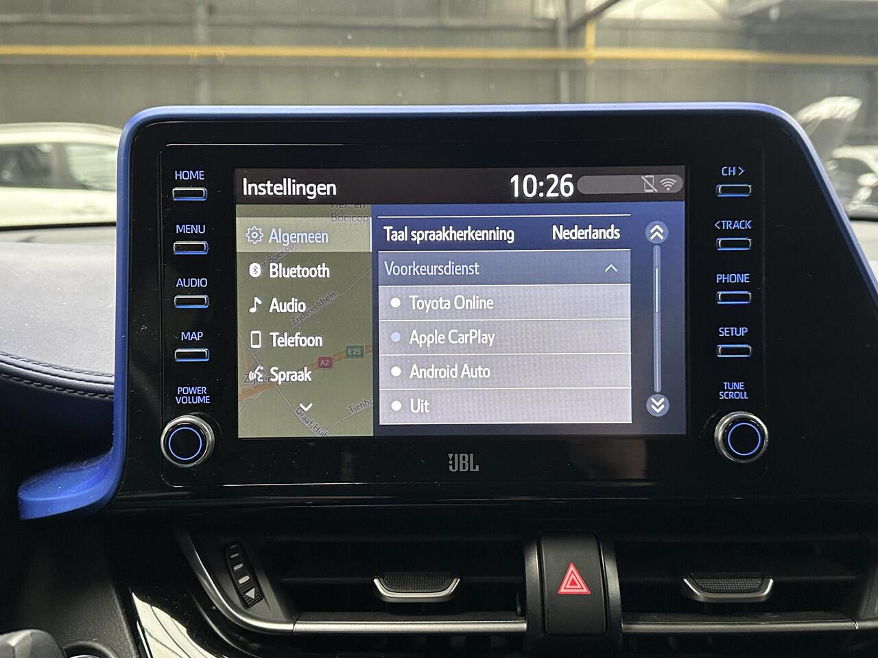 Toyota C-HR 2.0 Hybrid Bi-Tone