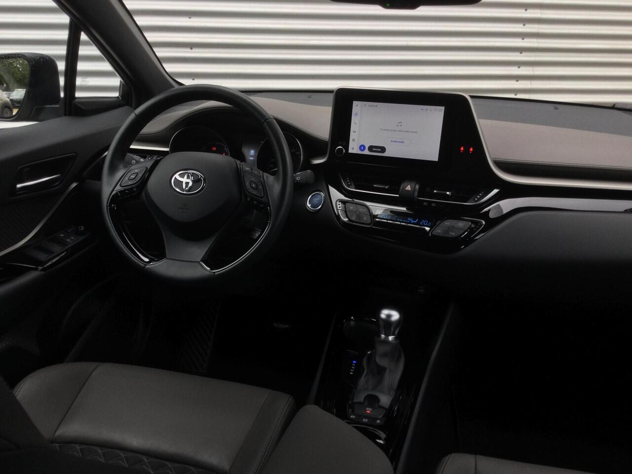 Toyota C-HR 1.8 Hybrid Executive | Dealer onderhouden | LED |
