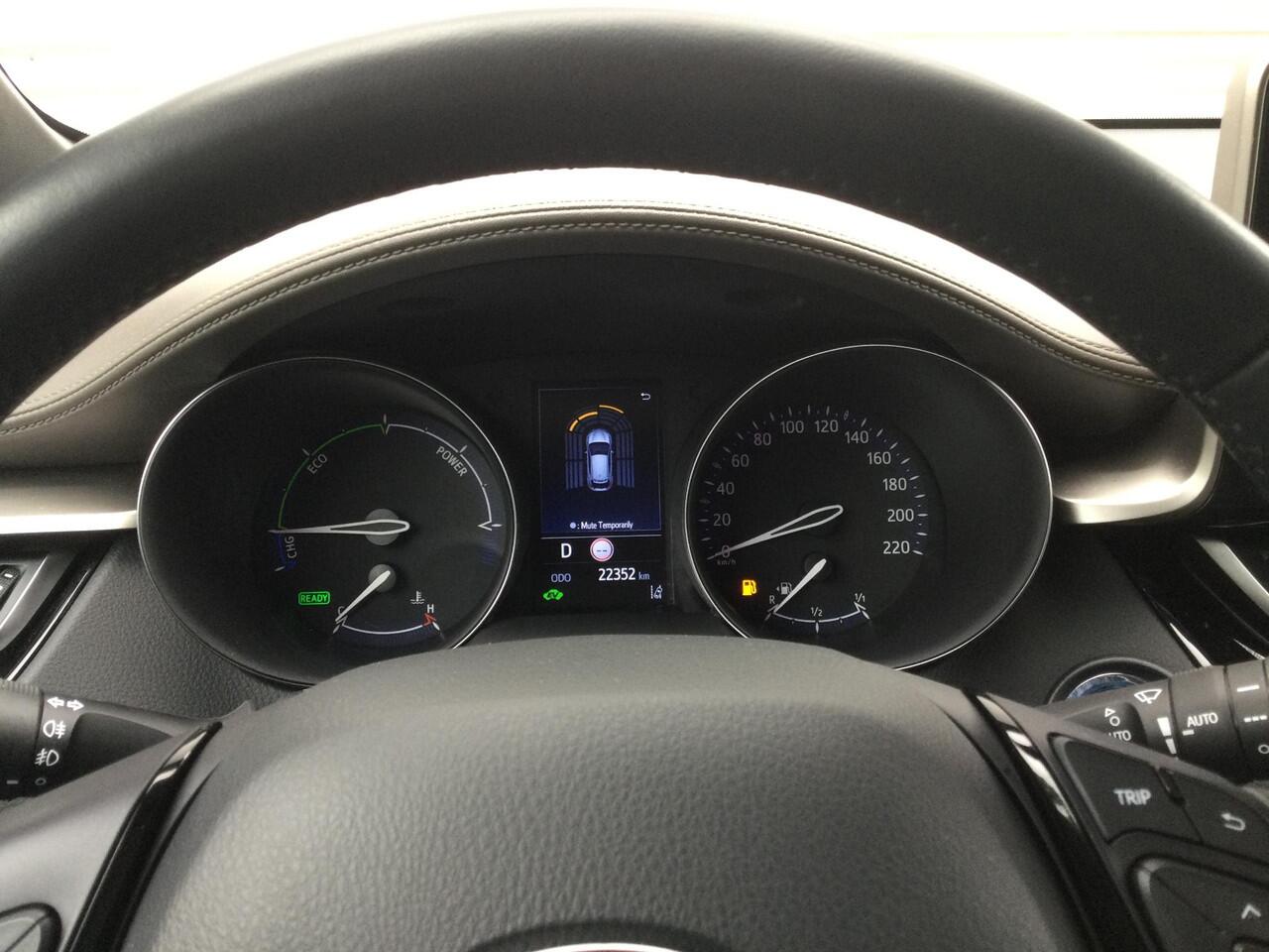 Toyota C-HR 1.8 Hybrid Executive | Dealer onderhouden | LED |