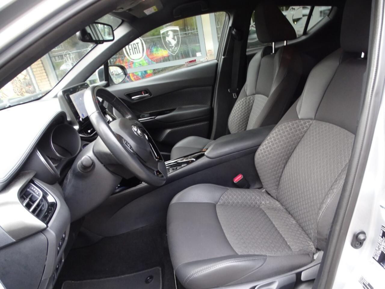 Toyota C-HR 2.0 HYBRID GR-SPORT.AUTOM/ KEY .CAM. DAB CARPL