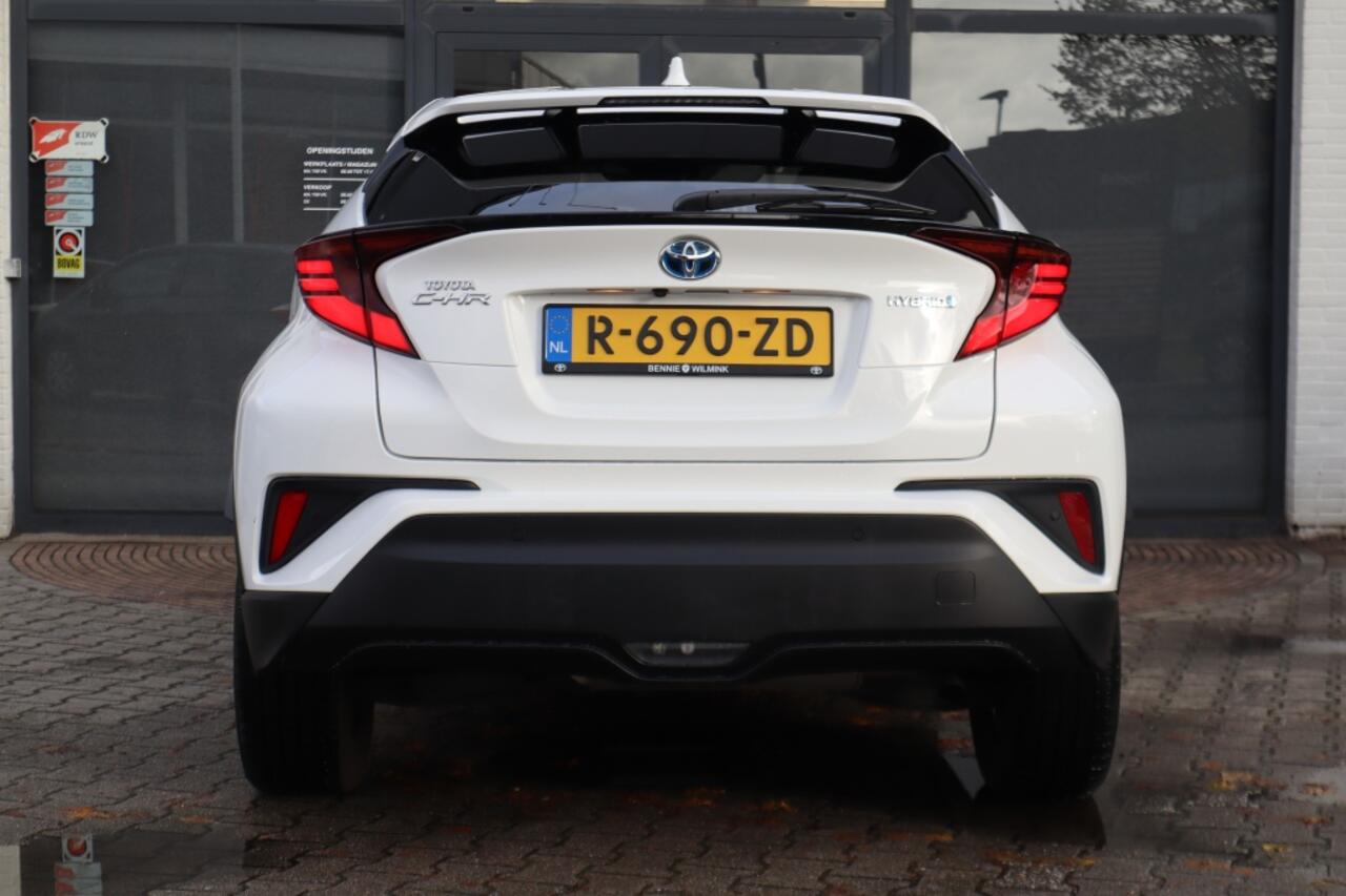 Toyota C-HR 1.8 Hybrid Style Blindspot/Stuur/Stoelverwarming/PDC/AllSeasons