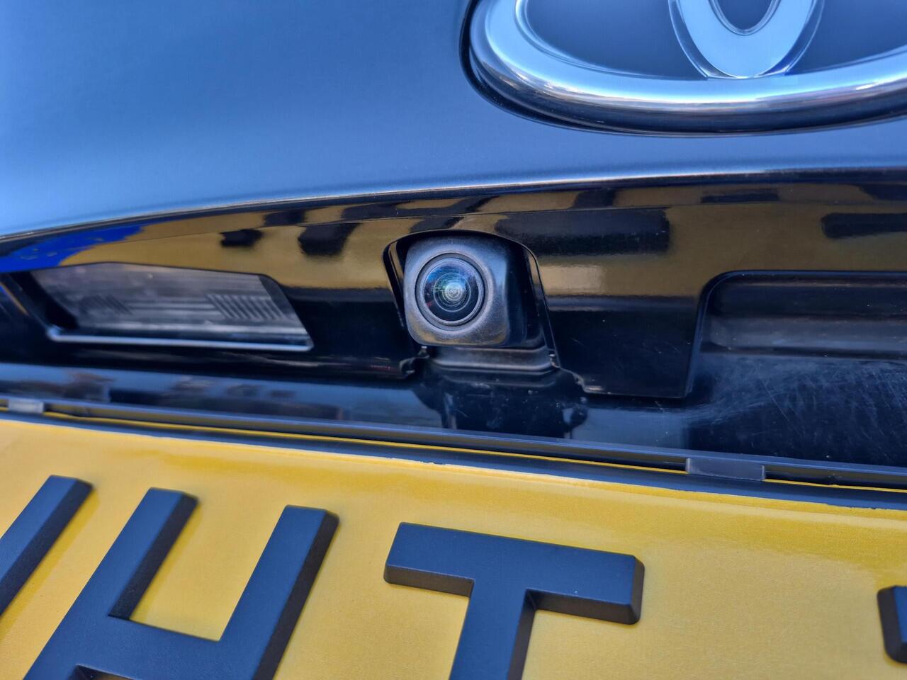 Toyota C-HR 2.0 Hybrid GR-Sport | Apple CarPlay/Android auto | Achteruitrijcamera | Stoelverwarming