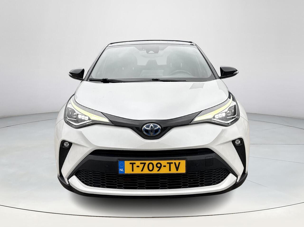 Toyota C-HR 2.0 Hybrid Bi-Tone **NAVIGATIE/ STOELVERWARMING/ KEYLESS/ DODEHOEK DETECTIE**