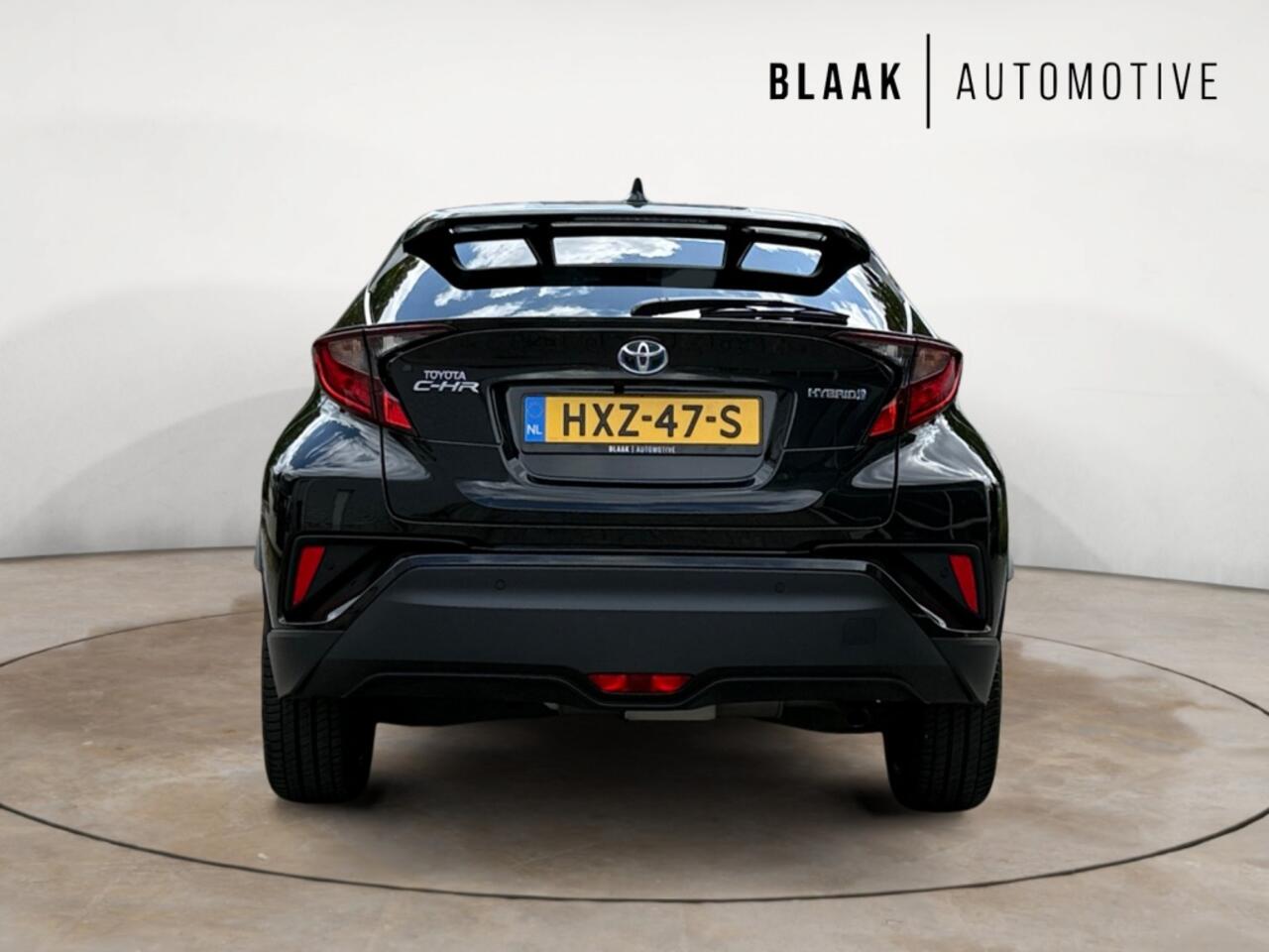 Toyota C-HR 1.8 Hybrid Dynamic TEAM D | Camera | Cruise | Climate control