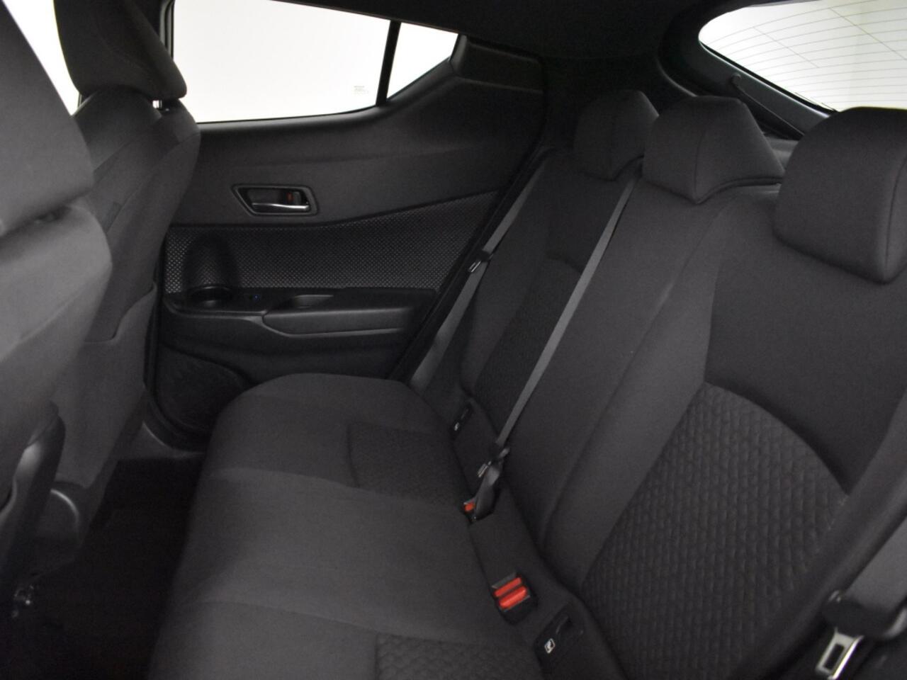 Toyota C-HR 1.8 Hybrid Dynamic | Blind Spot | PDC V+A |