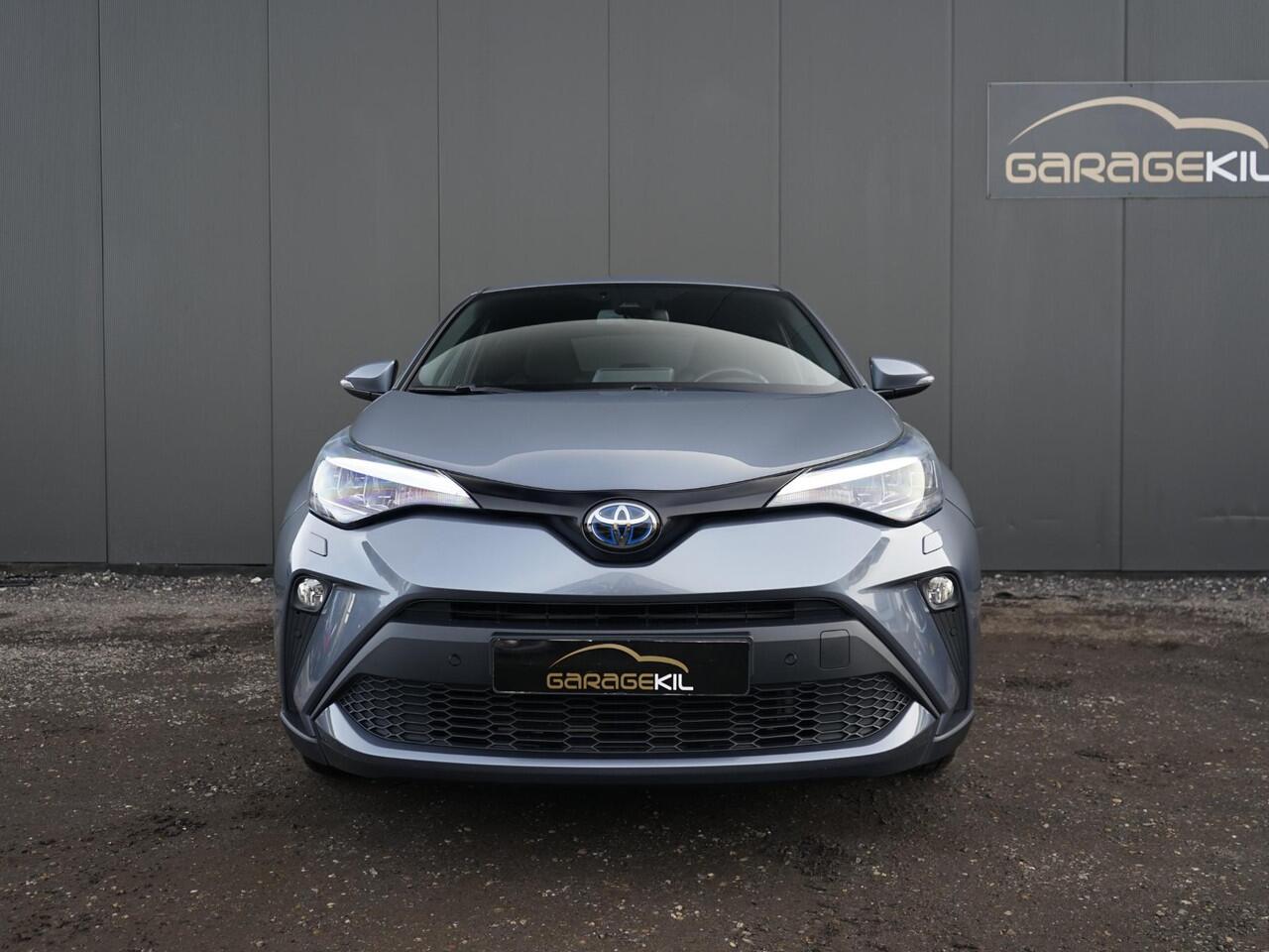 Toyota C-HR 1.8 Hybrid Dynamic Camera / 18'' LM velgen / Stoel+ stuurverw. / Privacy glass / LED / Adap. cruise