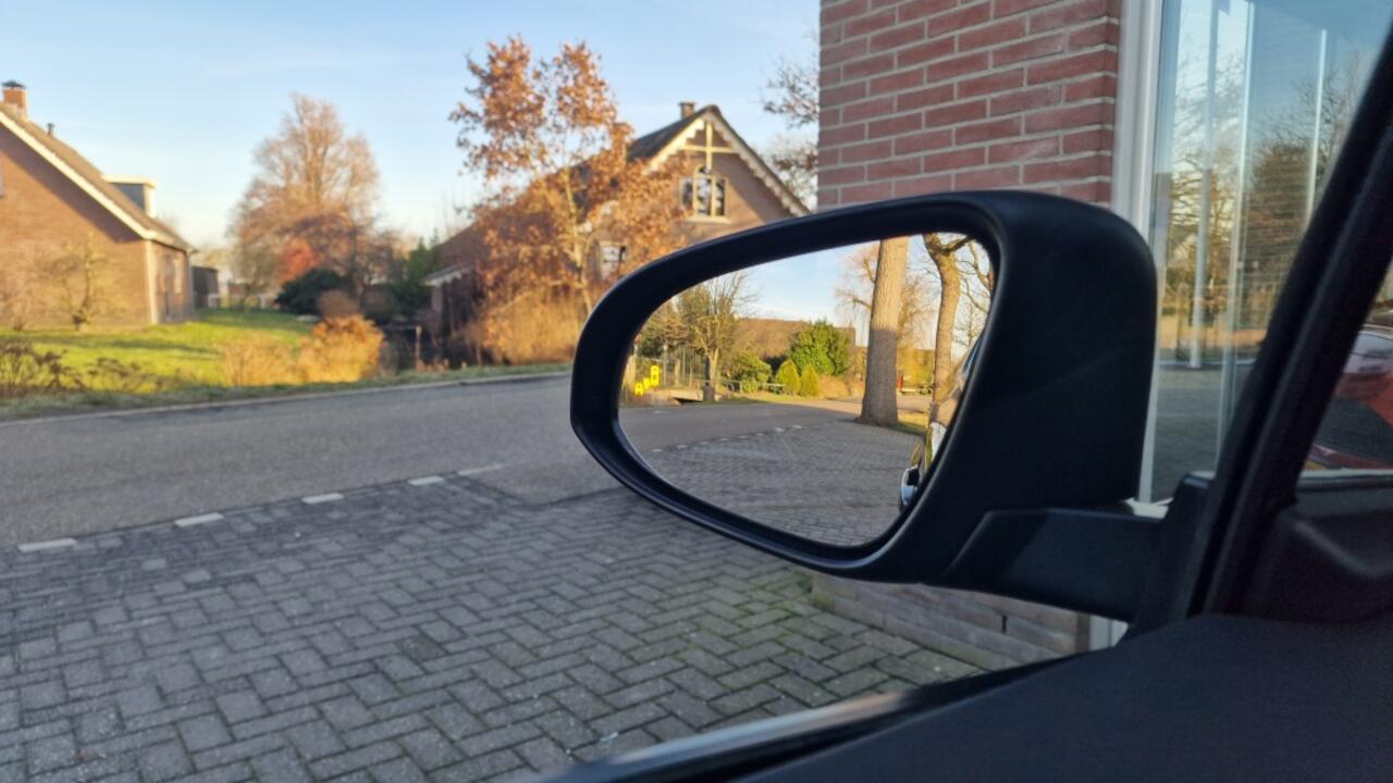 Toyota C-HR 1.8 Hyb. Style Ultimate, BSM, Stoelverwarming