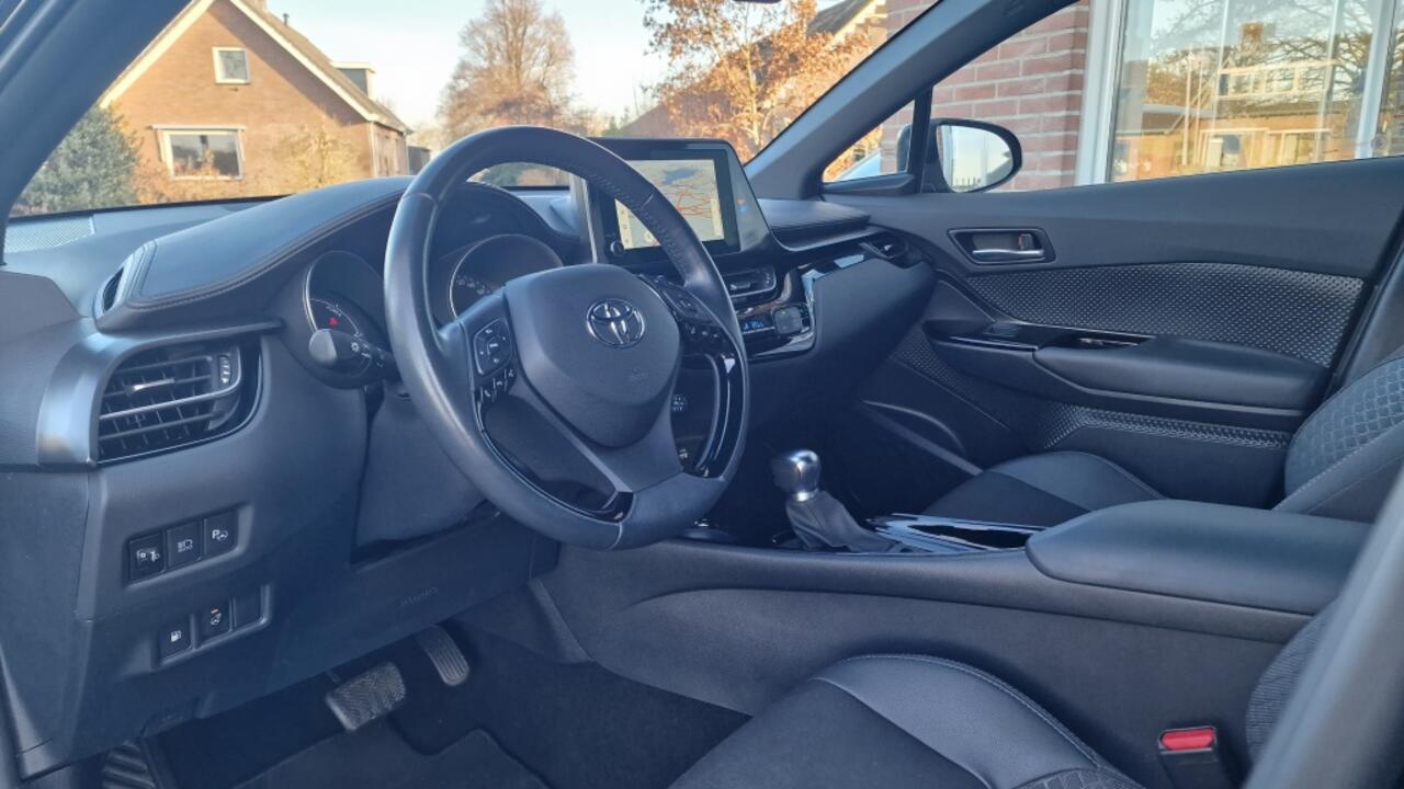 Toyota C-HR 1.8 Hyb. Style Ultimate, BSM, Stoelverwarming