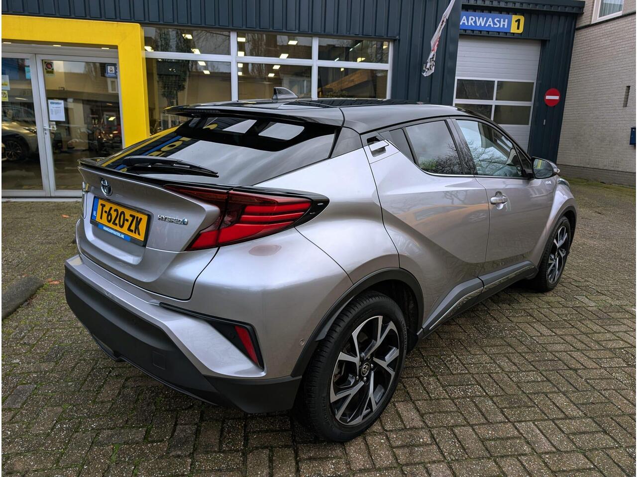 Toyota C-HR 1.8 Hybrid Lounge All-in prijs!