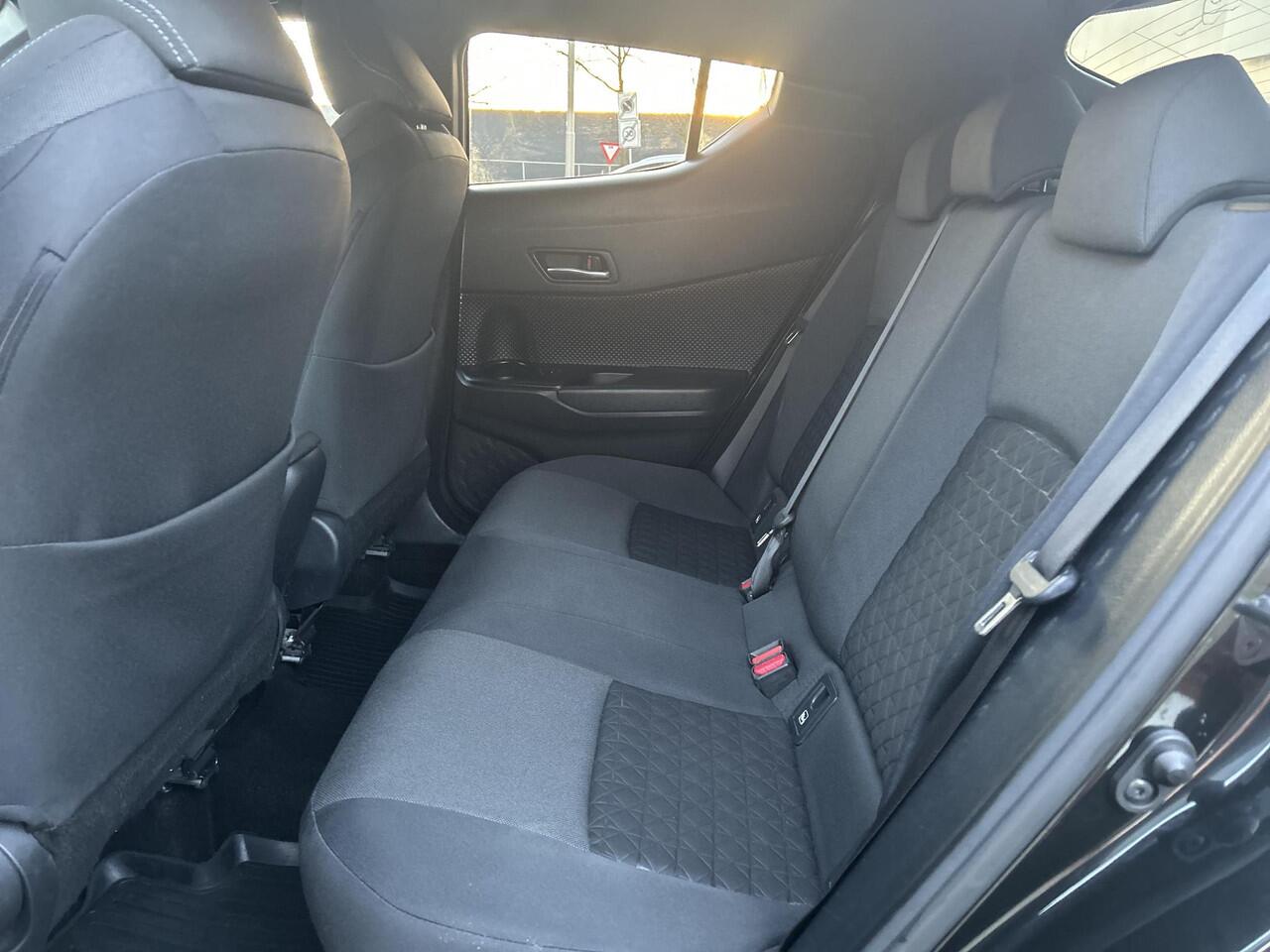 Toyota C-HR 1.8 Hybrid Dynamic