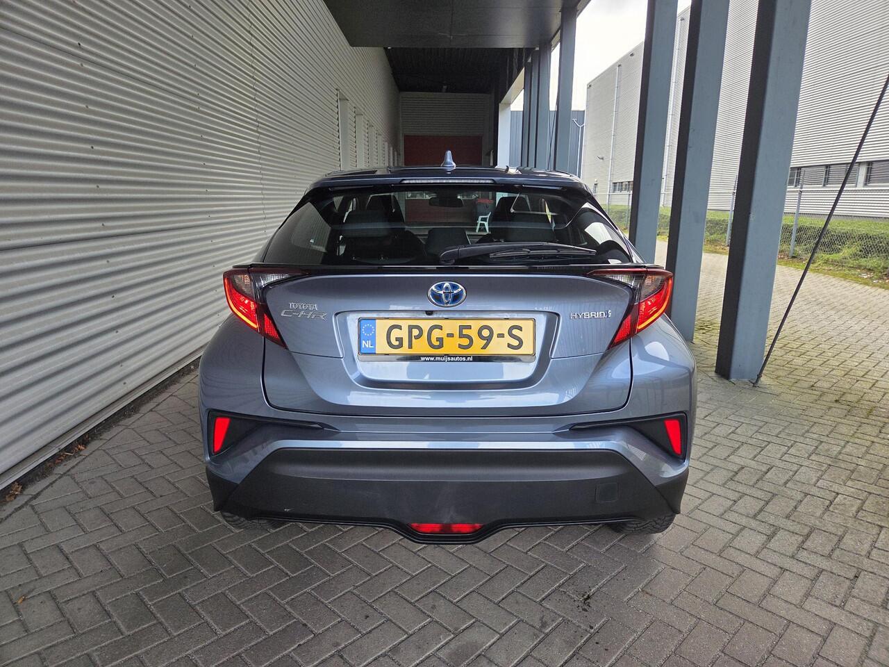Toyota C-HR 1.8 Hybrid Business