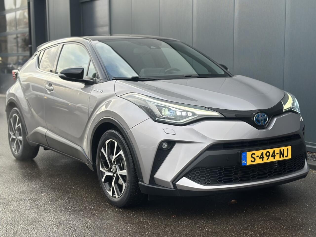 Toyota C-HR 2.0 Hybrid Executive / afneembare trekhaak!