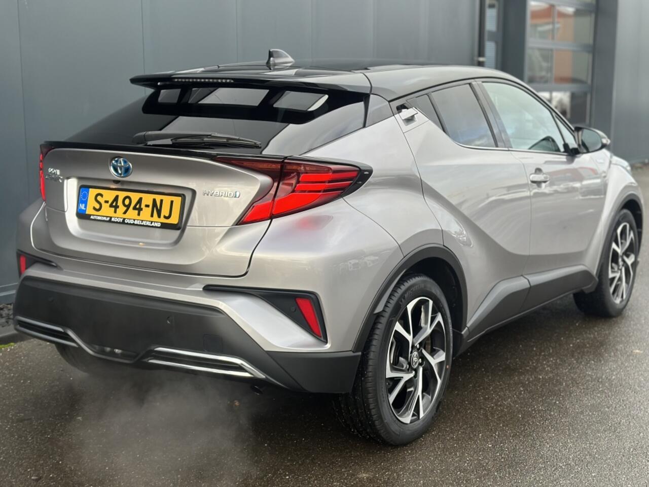 Toyota C-HR 2.0 Hybrid Executive / afneembare trekhaak!