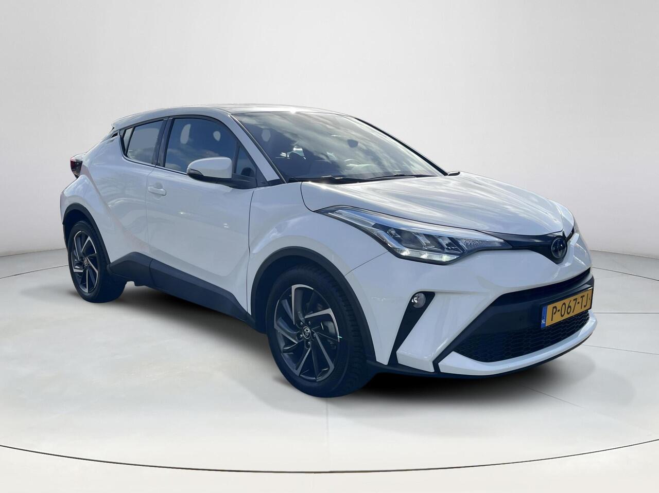 Toyota C-HR 1.8 Hybrid Dynamic | Trekhaak | Parkeersensoren | Carplay | Keyless entry |
