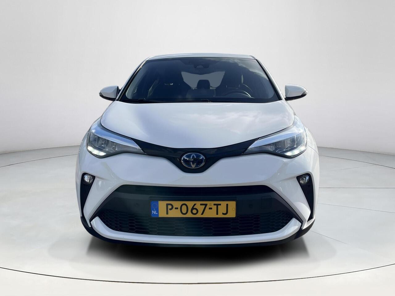 Toyota C-HR 1.8 Hybrid Dynamic | Trekhaak | Parkeersensoren | Carplay | Keyless entry |