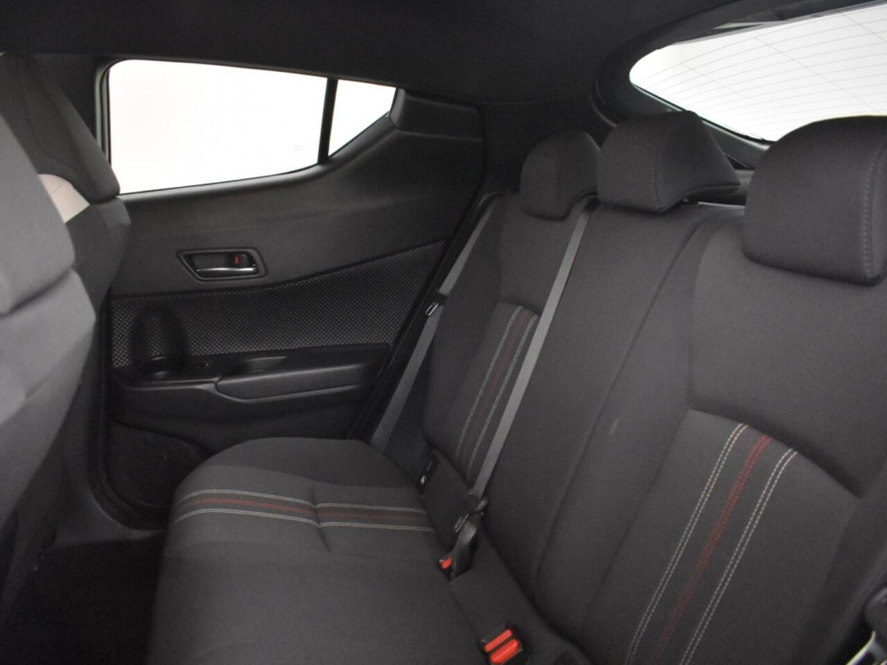 Toyota C-HR 1.8 Hybrid GR-Sport | Parkeersensoren V+A