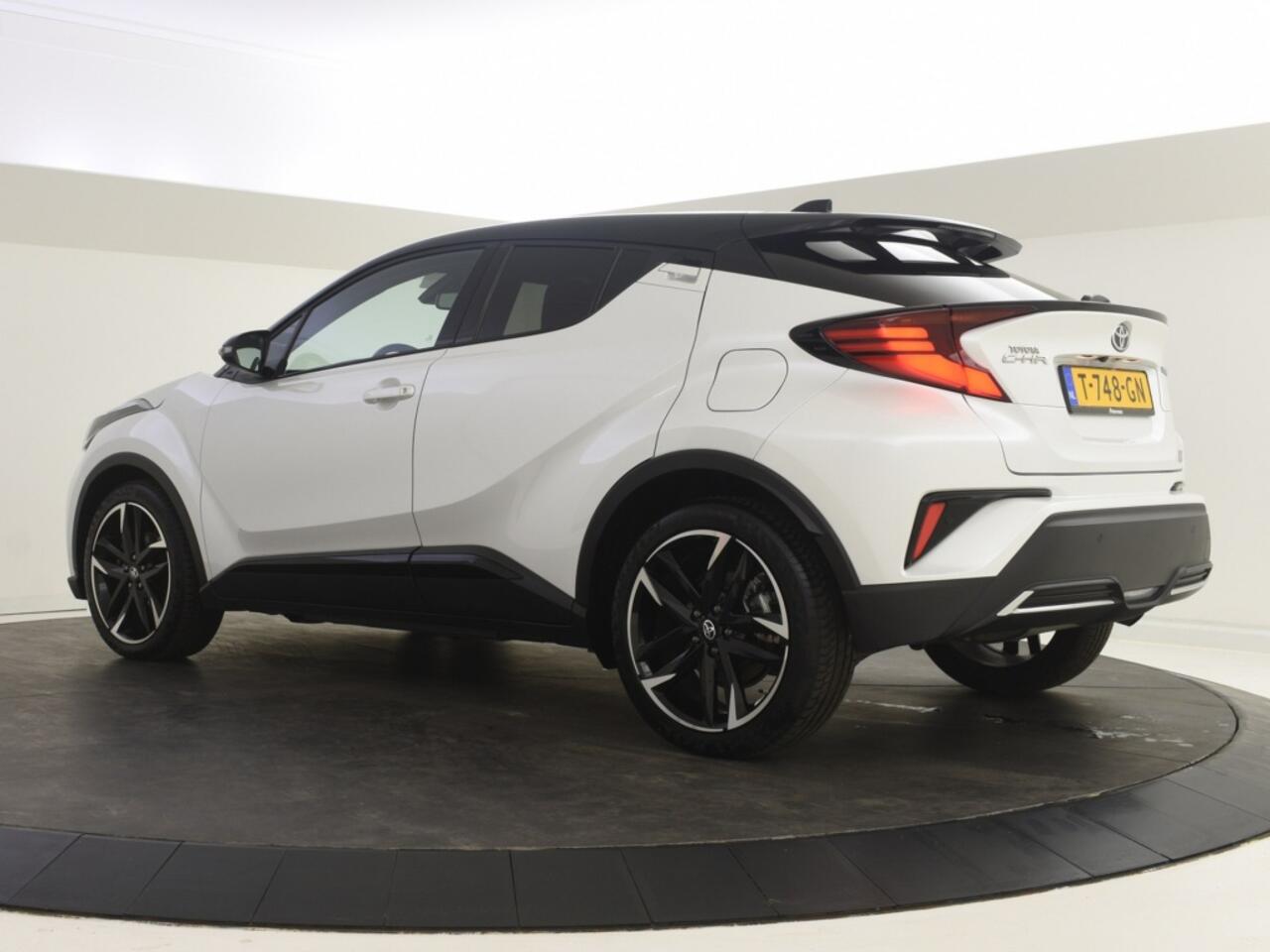 Toyota C-HR 1.8 Hybrid GR-Sport | Parkeersensoren V+A