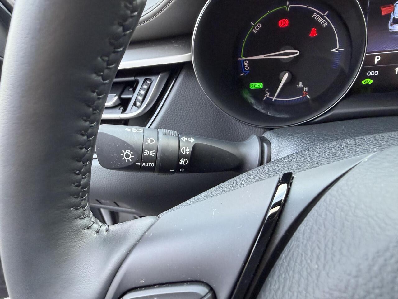 Toyota C-HR 1.8 Hybrid Executive 1e eigenaar | JBL | Stoel/stuurwielverwarming | Half lederen bekleding | Dodehoekdetectie