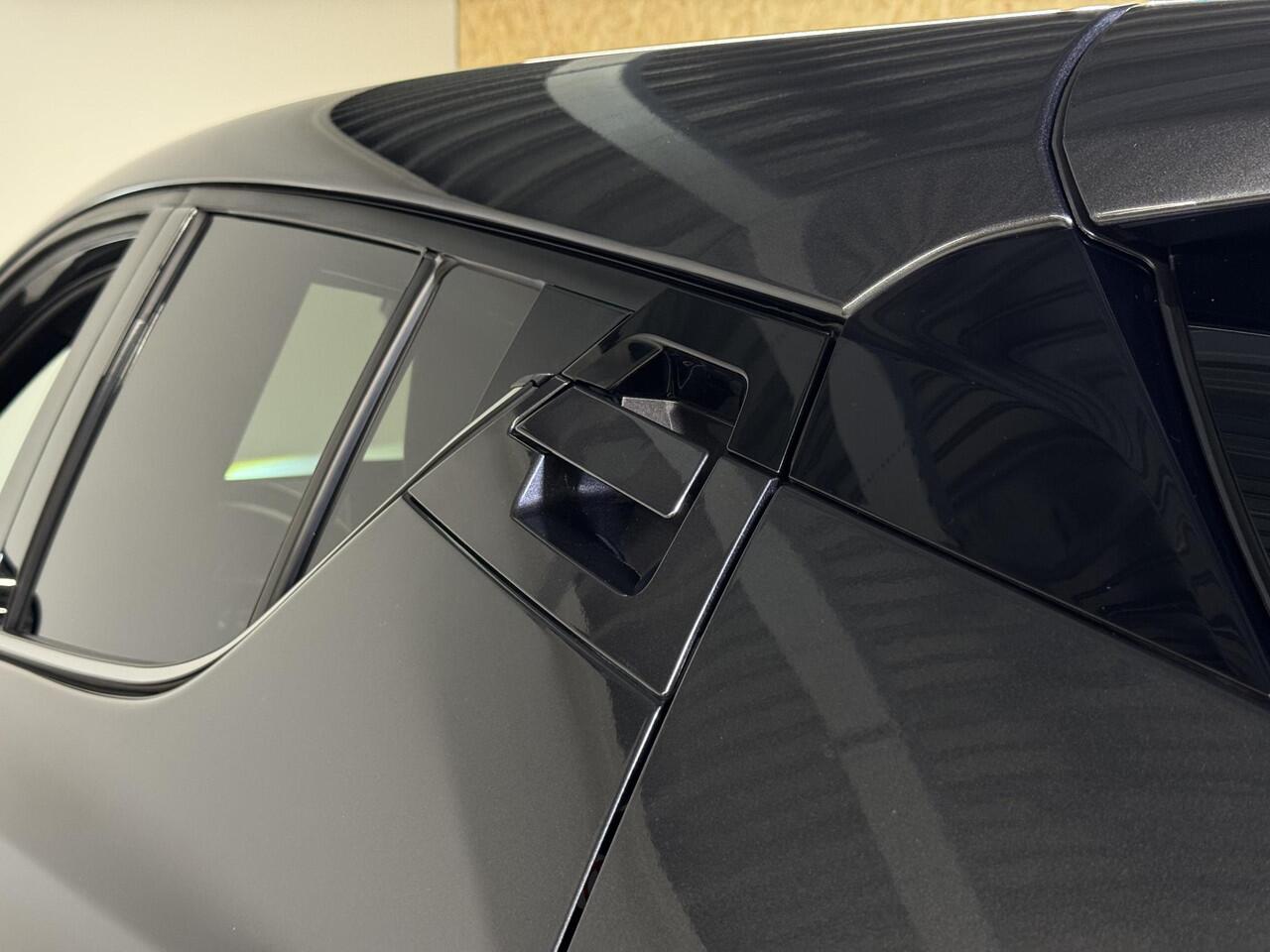 Toyota C-HR 1.8 Hybrid Executive | Half-leder | BSM | Apple carplay/Android auto |