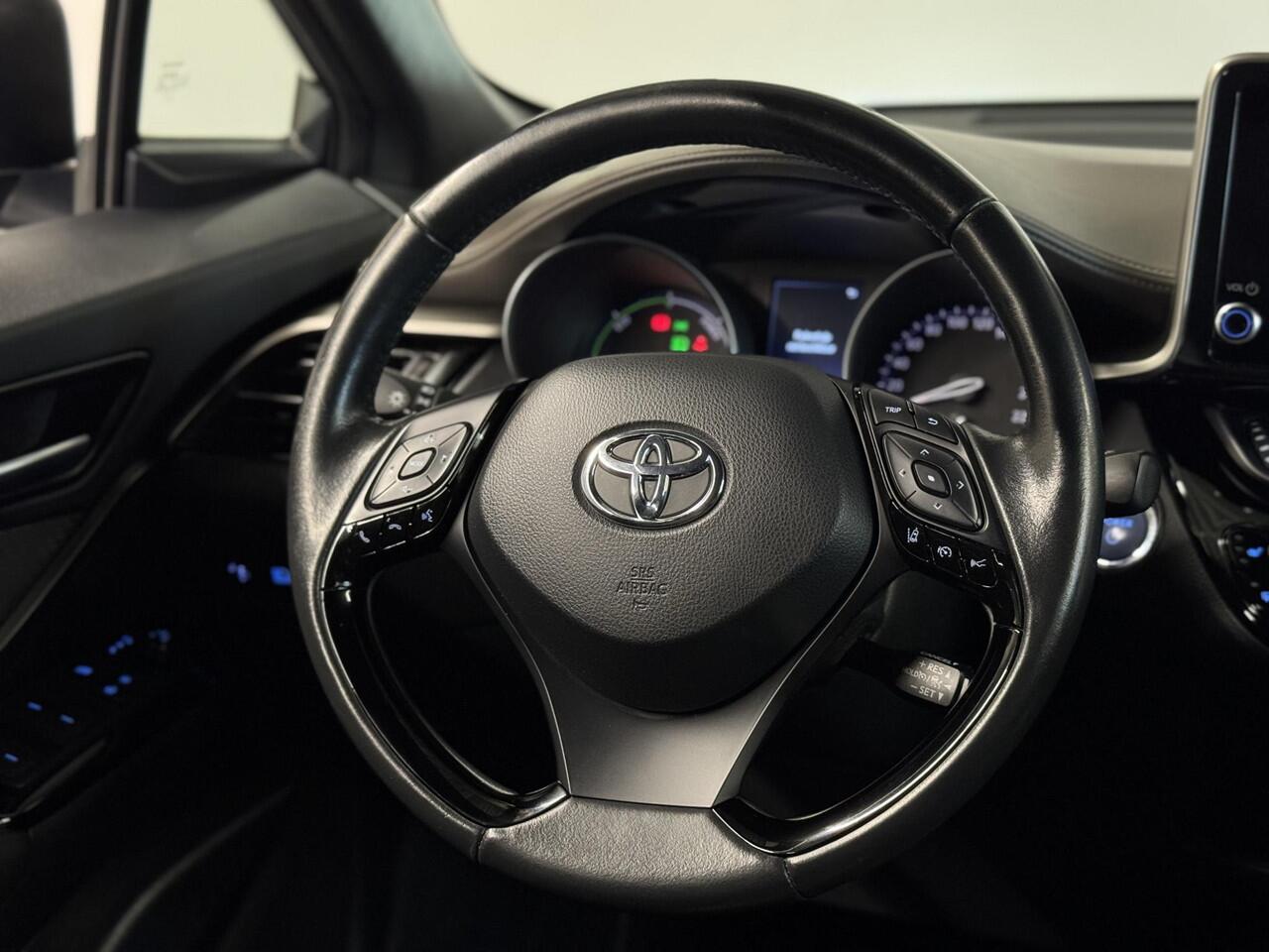 Toyota C-HR 1.8 Hybrid Executive | Half-leder | BSM | Apple carplay/Android auto |