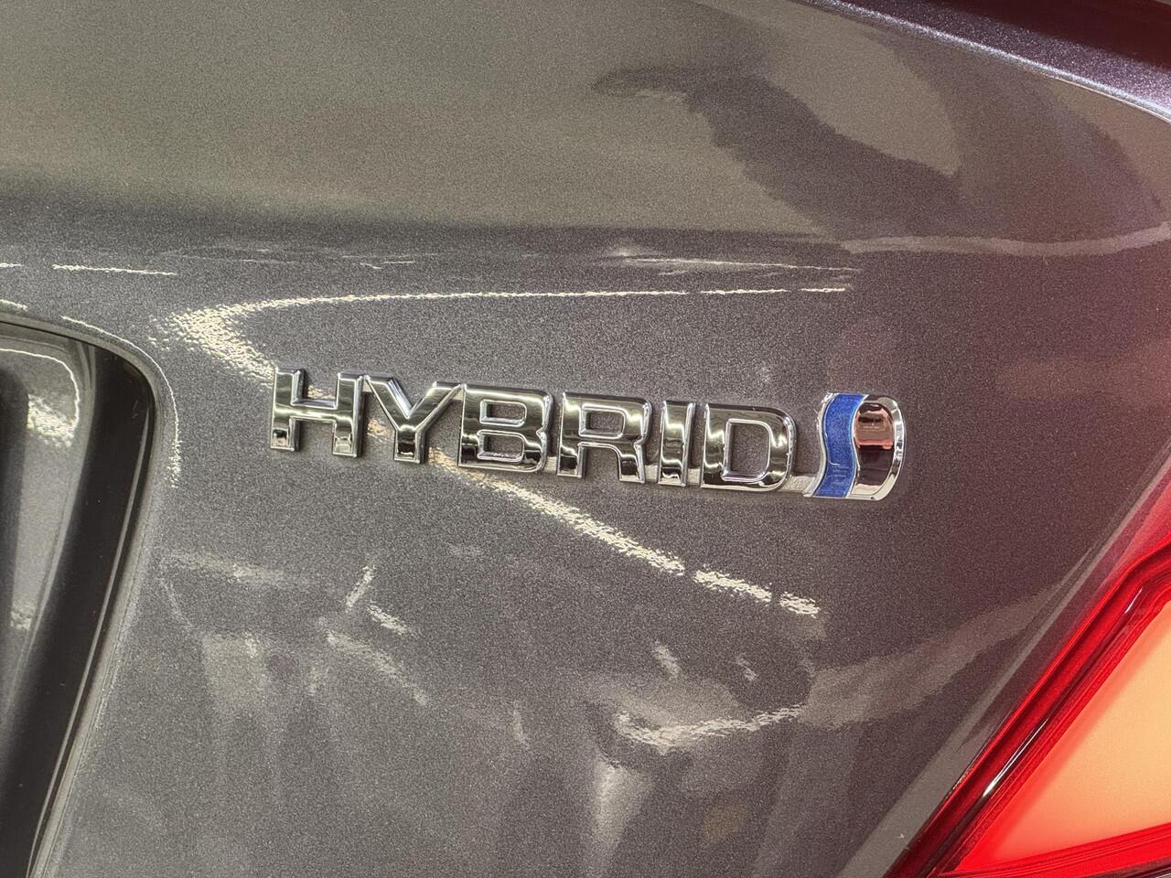 Toyota C-HR 1.8 Hybrid Executive | Half-leder | BSM | Apple carplay/Android auto |