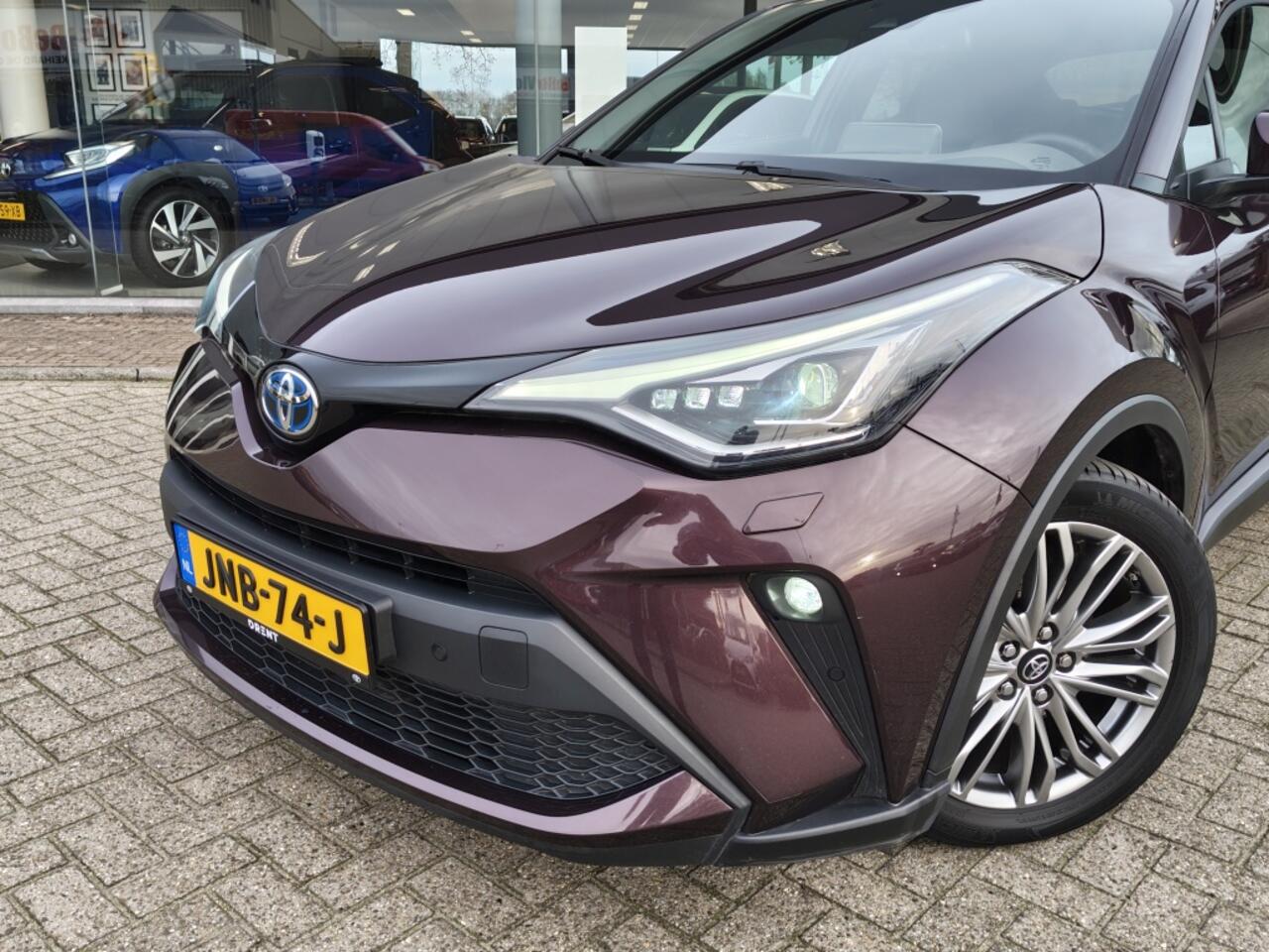 Toyota C-HR 1.8 Hybrid Executive | Navi | Parkeersensoren | Leder/Stoffen be
