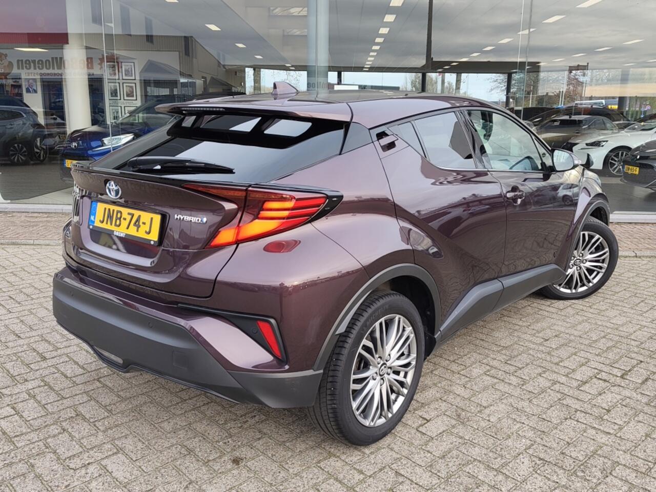 Toyota C-HR 1.8 Hybrid Executive | Navi | Parkeersensoren | Leder/Stoffen be