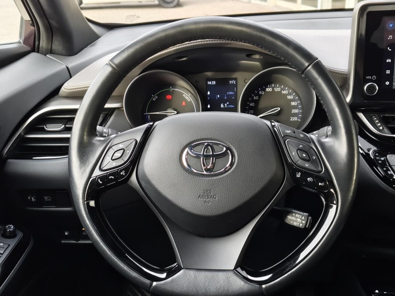 Toyota C-HR 1.8 Hybrid Executive | Navi | Parkeersensoren | Leder/Stoffen be