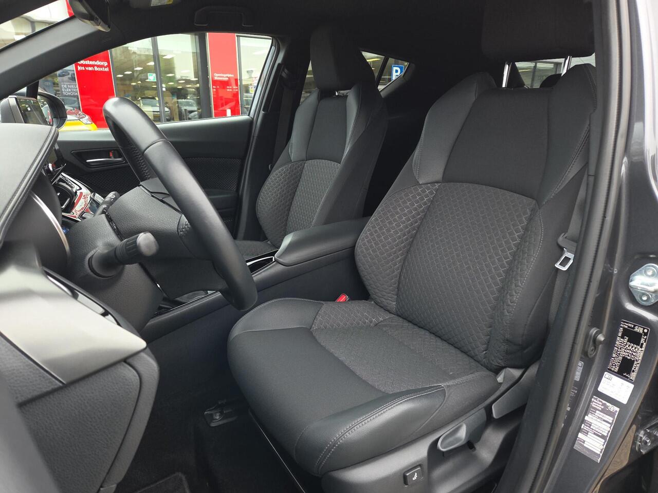 Toyota C-HR 1.8 Hybrid Style | Apple CarPlay | Blindspot | Rijklaar incl. garantie |