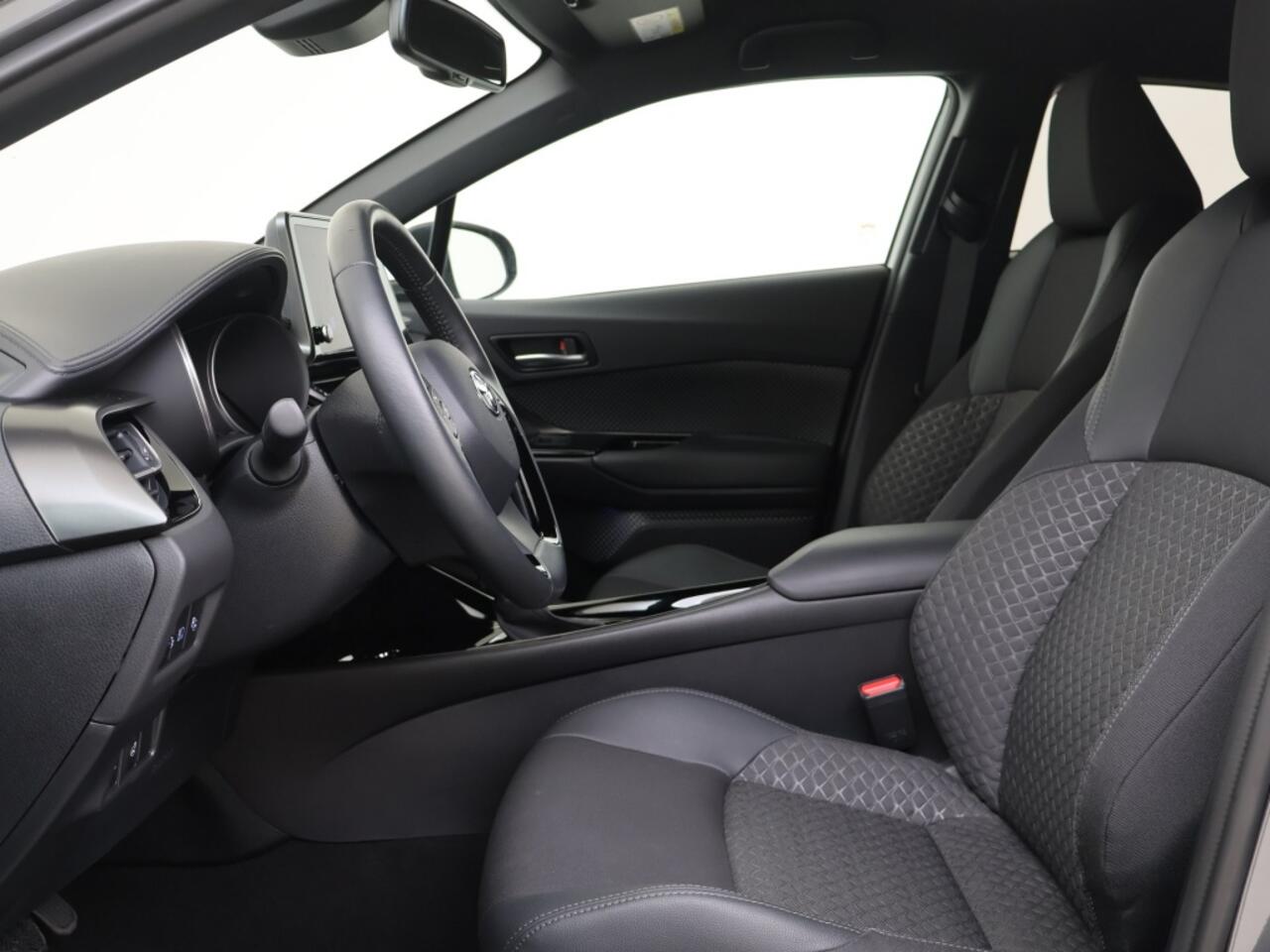 Toyota C-HR 1.8 Hybrid (140Pk) Team 'D' Camera Winterpakket Géén Afleverkost