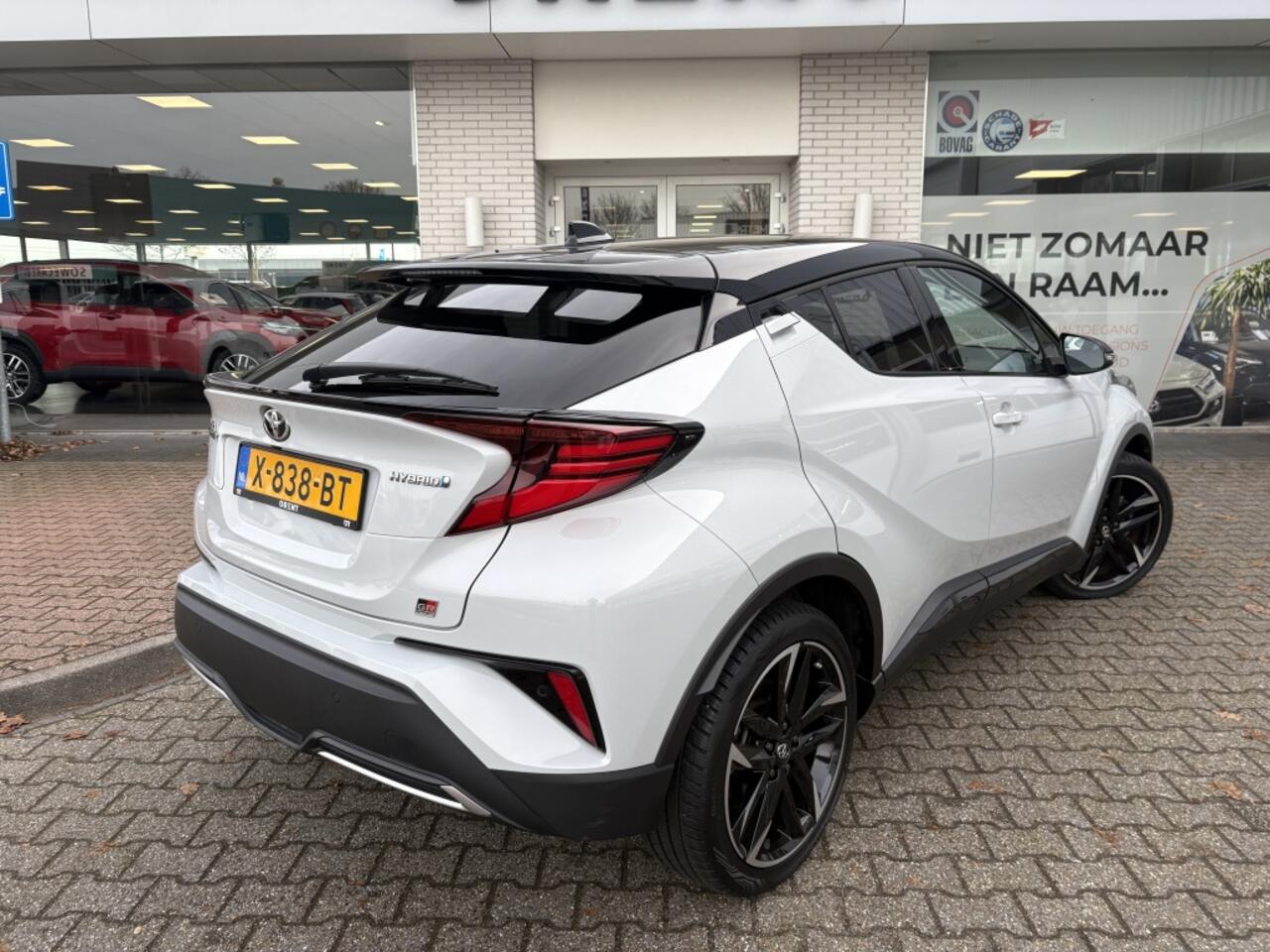 Toyota C-HR 2.0 Hybrid GR-Sport | Premium Pack | JBL | Navi | Sensoren v/a |