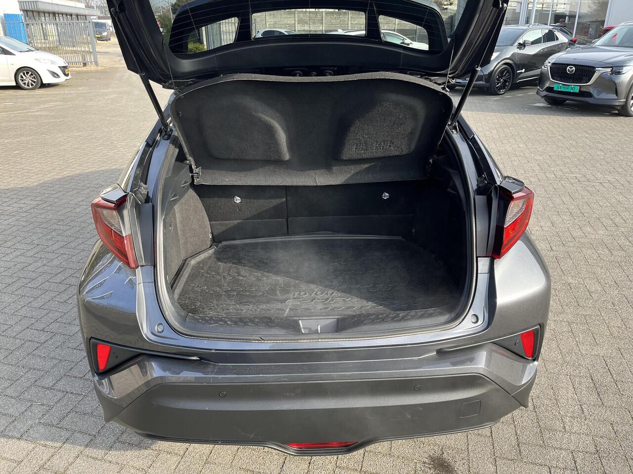Toyota C-HR 1.8 Hybrid Dynamic | Apple CarPlay/Android auto | Achteruitrijcamera | Stoelverwarming