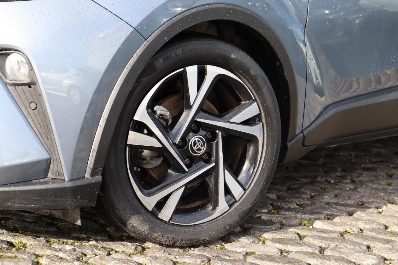 Toyota C-HR 1.8 Hybrid Style, Limited, NAVI, BSM Apple Carplay / Android Auto, Parkeercamera.