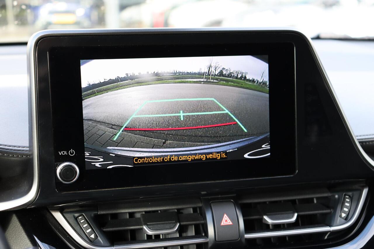 Toyota C-HR 1.8 Hybrid Style, Limited, NAVI, BSM Apple Carplay / Android Auto, Parkeercamera.